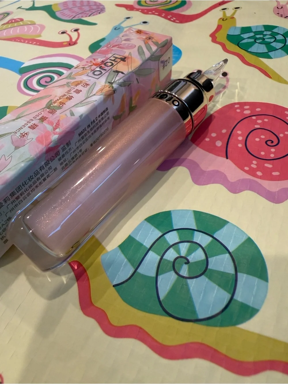 Hojo Sheer Light Pink Shimmery Lip Gloss